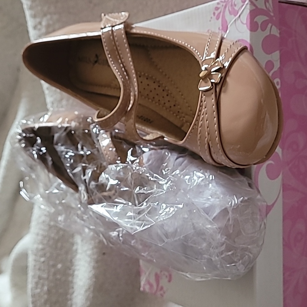 Girls nude shoe